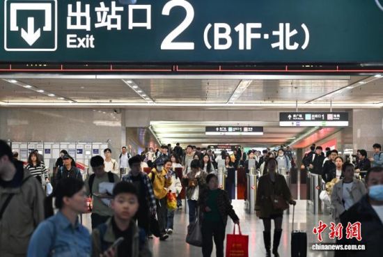 4��6�գ��ÿ����߳��������ݻ�վ����������� �ű� ��