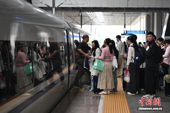 4��6�գ��ÿ��ڸ������ݻ�վ�˳����С���������� �ű� ��