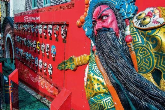 �ʴ��л��ֽ��ϵ����� ͼ/�Ӿ��й�