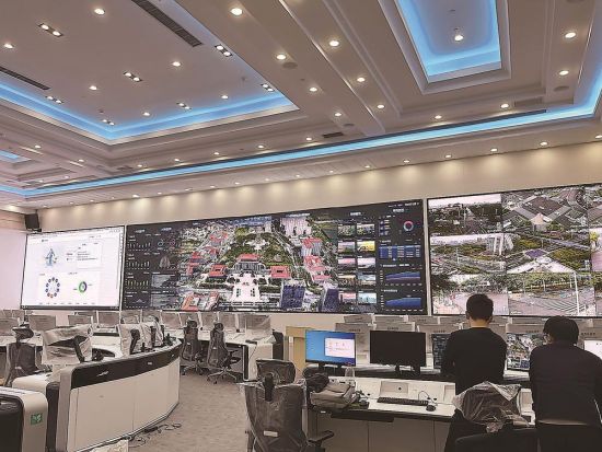 ÔÚλÓÚ¼¯ÃÀÇøµÄÉç»á×ÛºÏÖÎÀíÖǻ۴óÆÁǰ£¬¹¤×÷ÈËÔ±Õý¿ìËٲ鿴»ùÓÚÈýά½¨Öþµ××ùµÄ¸÷Àà¿Õ¼äÐÅÏ¢£¬¿ìËÙ×÷³öÖ¸»Ó¾ö²ß¡££¨ÊÜ·ÃÕß¹©Í¼£© ÔÚλÓÚ¼¯ÃÀÇøµÄÉç»á×ÛºÏÖÎÀíÖǻ۴óÆÁǰ£¬¹¤×÷ÈËÔ±Õý¿ìËٲ鿴»ùÓÚÈýά½¨Öþµ××ùµÄ¸÷Àà¿Õ¼äÐÅÏ¢£¬¿ìËÙ×÷³öÖ¸»Ó¾ö²ß¡££¨ÊÜ·ÃÕß¹©Í¼£©