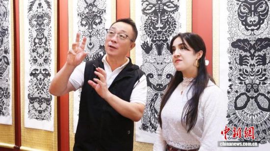 �а����������˰�˼��(��һ)�˽����ټ�ֽ�Ļ���Ҷ���� ��