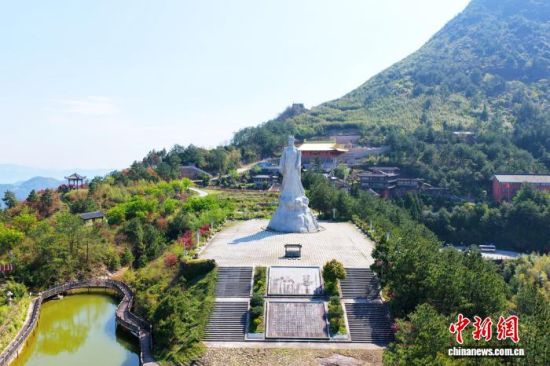 ���������ض�ʨɽ��Ҷ���� ��