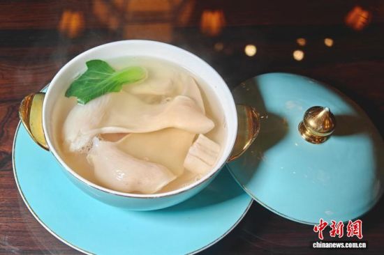 4��12������һ�Ѽ����ຣ�����ʳ�¯��Ҷ���� ��