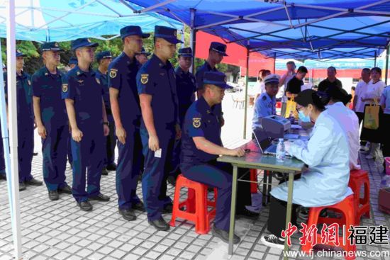 ͼΪɳ����������Ԯ���ָսԱ��չ������Ѫ���������������Ԯ֧�� ��ͼ