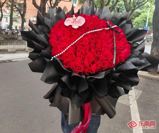 林先生展示520鲜花 林先生展示520鲜花