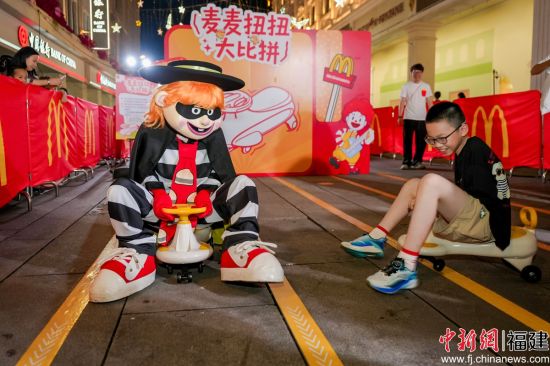 ����5��22��������������������ɽ·����Ȥζ��Ϸ��(�����й� ��ͼ)