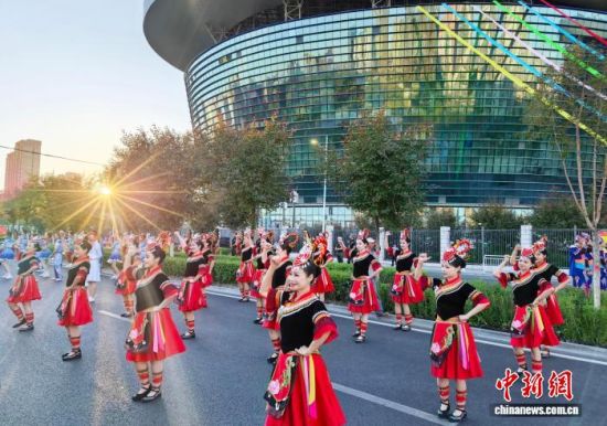 5��24�գ��������ֹĳ���衱�ڶ����й��½��������������³ľ����������ͼΪ����������������衶������硷���������������ڲ� ��