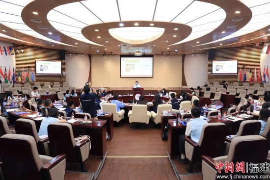 6月13日,华侨大学国际传播KOL计划(第一期)开班。(方成文 摄) 6月13日,华侨大学国际传播KOL计划(第一期)开班。(方成文 摄)