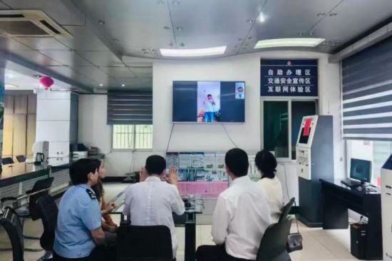 明溪县司法局联合交警、医院、侨办三方力量,通过视频连线远程完成体检核验 明溪县司法局联合交警、医院、侨办三方力量,通过视频连线远程完成体检核验