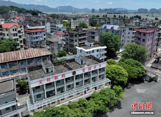 图为7月6日,航拍福州长乐猴屿乡。(无人机照片)中新社记者 吕明 摄 图为7月6日,航拍福州长乐猴屿乡。(无人机照片)中新社记者 吕明 摄