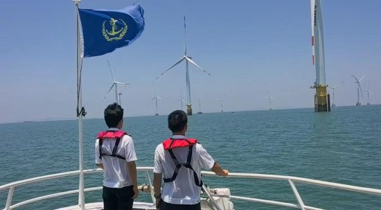 海事部门巡查水上下项目。 海事部门巡查水上下项目。