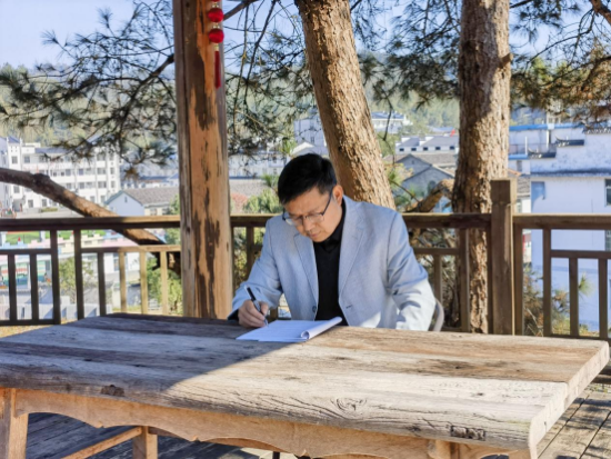 福建省状元茗茶有限公司董事长陆耀全 福建省状元茗茶有限公司董事长陆耀全