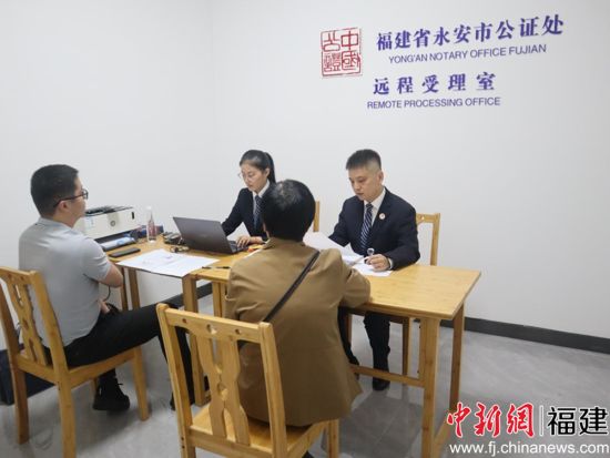 沈洁代表“助力优化营商环境工作室” 沈洁代表“助力优化营商环境工作室”