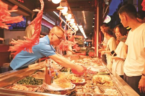 福鼎美食引客来。王婷婷 摄 福鼎美食引客来。王婷婷 摄