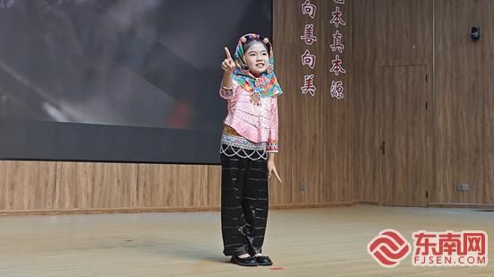 ѧ��ѡ���ڱ����ֳ������췽 ��ͼ