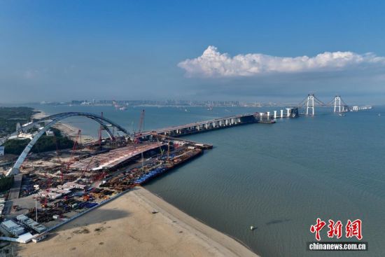 9月6日,航拍正在建设中的厦金大桥(厦门段)。(无人机照片)中新社记者 王东明 摄 9月6日,航拍正在建设中的厦金大桥(厦门段)。(无人机照片)中新社记者 王东明 摄