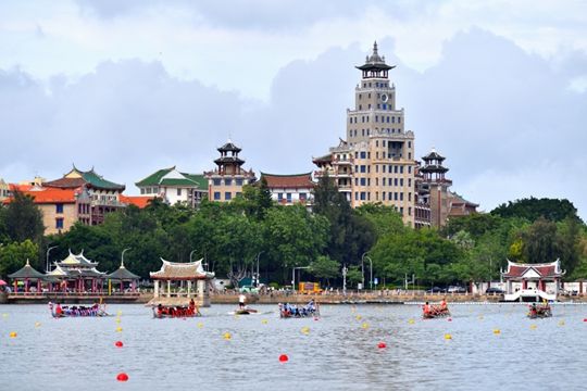 图为嘉庚建筑代表南薰楼。《福建省华侨历史文化遗存保护条例》的正式施行,为侨厝故居、祖厝、侨批文书等侨文化遗存保护提供了法治保障。(厦门市委统战部供图) 图为嘉庚建筑代表南薰楼。《福建省华侨历史文化遗存保护条例》的正式施行,为侨厝故居、祖厝、侨批文书等侨文化遗存保护提供了法治保障。(厦门市委统战部供图)