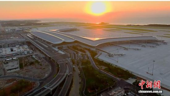 T2航站楼外景。 中建三局 供图 T2航站楼外景。 中建三局 供图