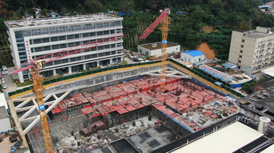 大田县总医院改扩建项目施工现场 大田县总医院改扩建项目施工现场