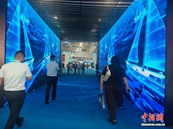 16日,2026世界航海装备大会在福建福州开幕,2026第四届福建国际海洋装备博览会同期启幕。叶秋云 摄 16日,2026世界航海装备大会在福建福州开幕,2026第四届福建国际海洋装备博览会同期启幕。叶秋云 摄