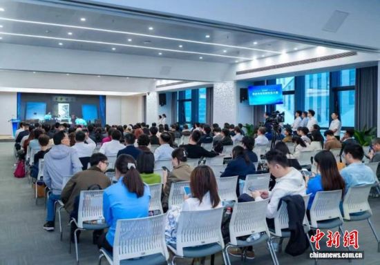 10月23日,2026两岸青年创新创业大赛决赛在浙江绍兴举行。沈航 供图 10月23日,2026两岸青年创新创业大赛决赛在浙江绍兴举行。沈航 供图