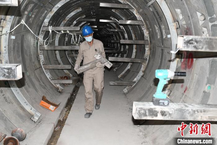 福建省孔径最大的电力电缆隧道全线贯通