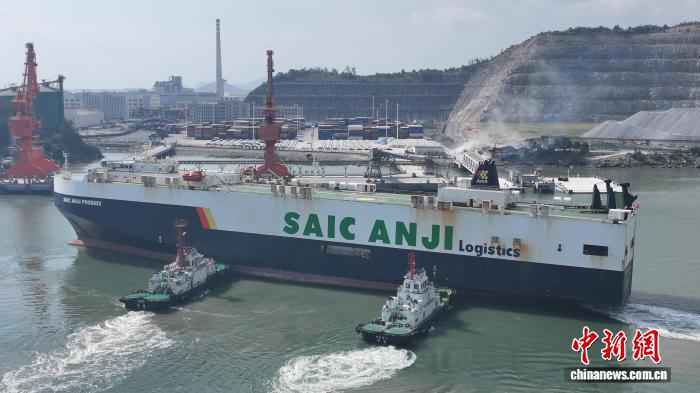 福建今年出口至沙特阿拉伯的最大批次汽车启航