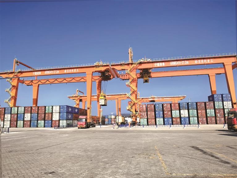 ���ݸ����������׸��Զ������˶ѳ���ʽͶ��