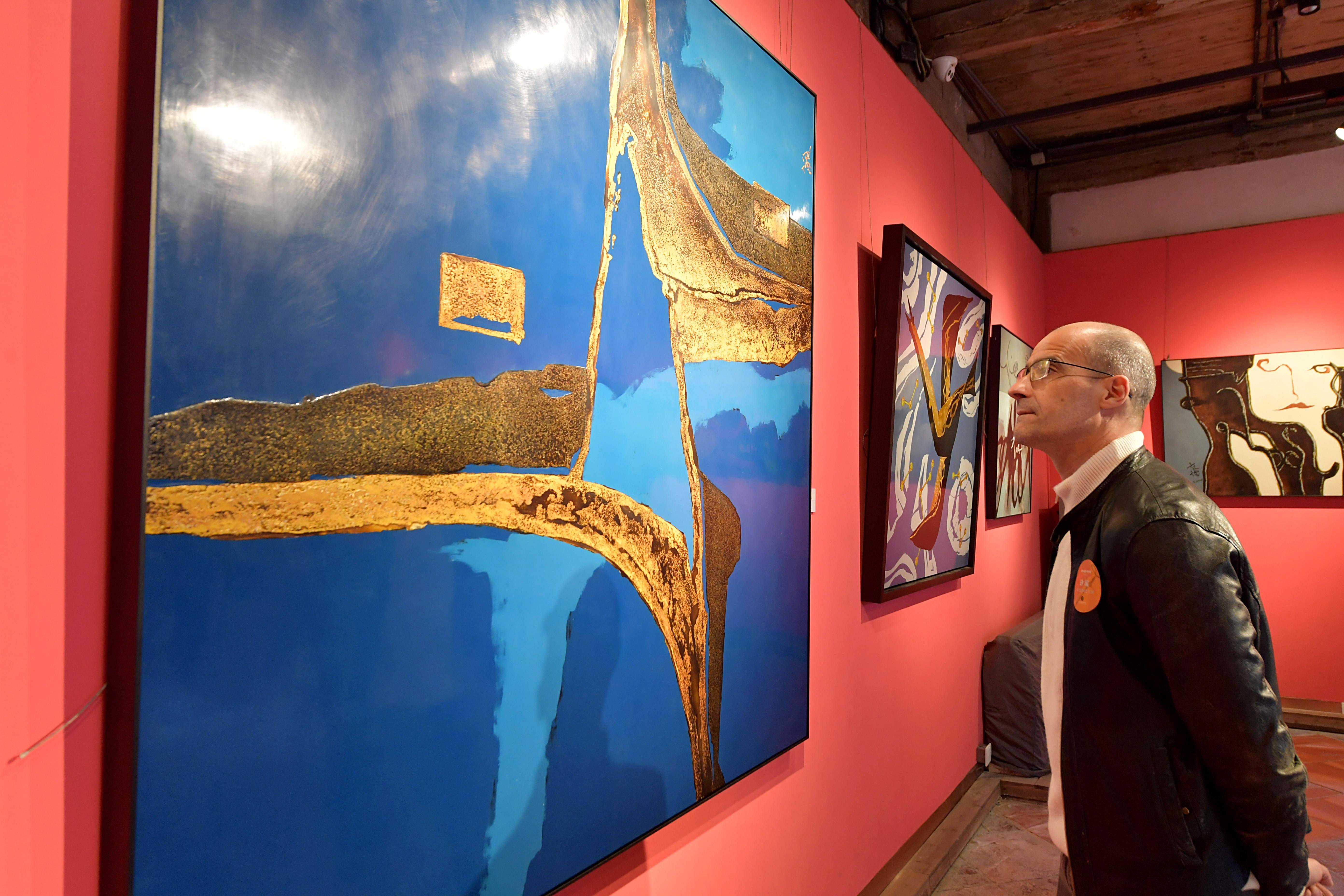 ��ɰ©���������ử����չ���ڸ��ݿ�չ