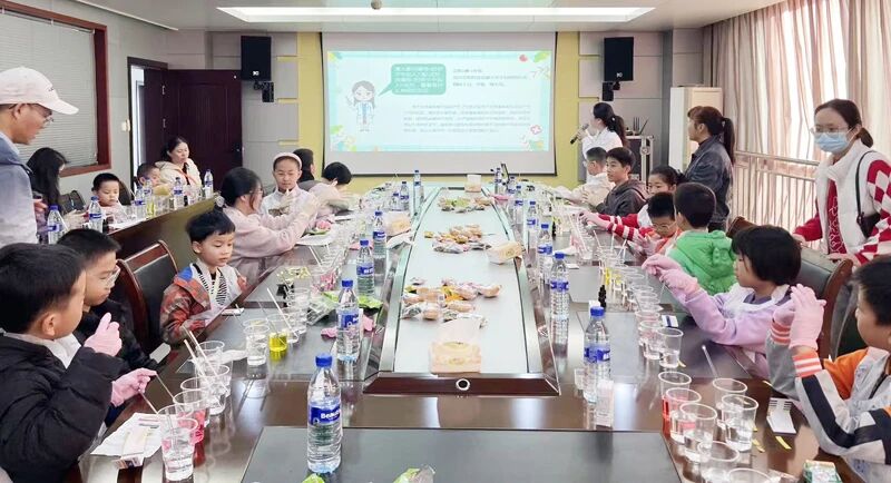 ����ѧ��������ί�๤ί��չʳƷ��ȫ�������ӻ