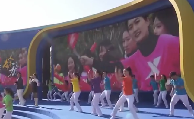 ���ţ����˶�֮���������Ļ�չʾ������ٰ�