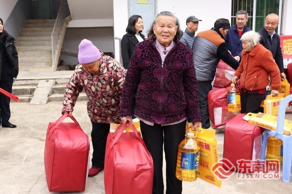 �����йذ�Э������2026�ꡰ�´��͸�ů ������ɽ�硱�߷�ο�ʻ