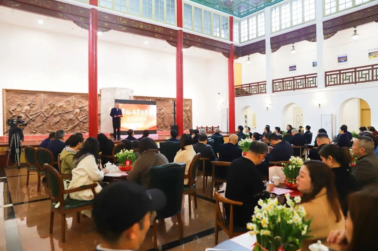 �����ӡ�����ӭ�´�������Ʒչ���ڸ�����ɽ�����ÿ�Ļ