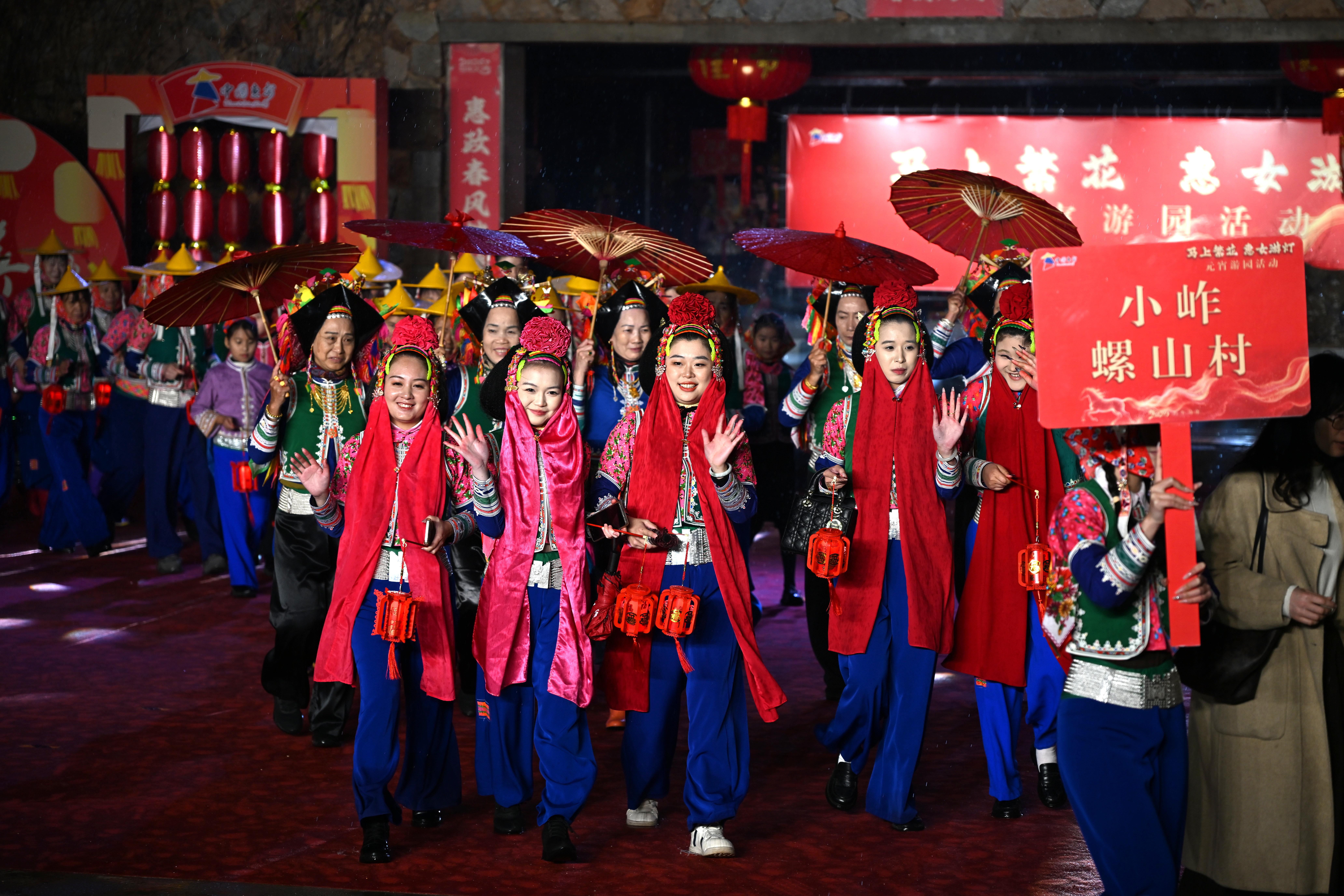 �����ݰ�����ǧ�ݰ�ŮѲ����Ԫ��