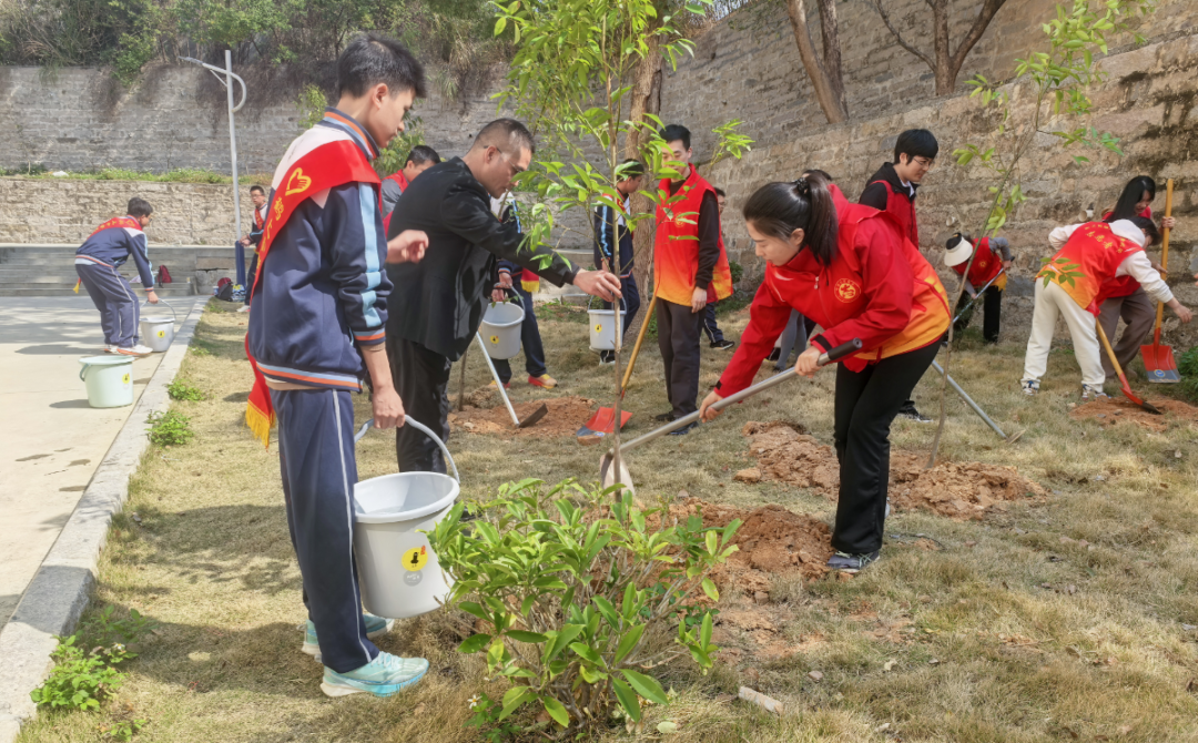 ũ����������ί�Ὺչ����ֲ���