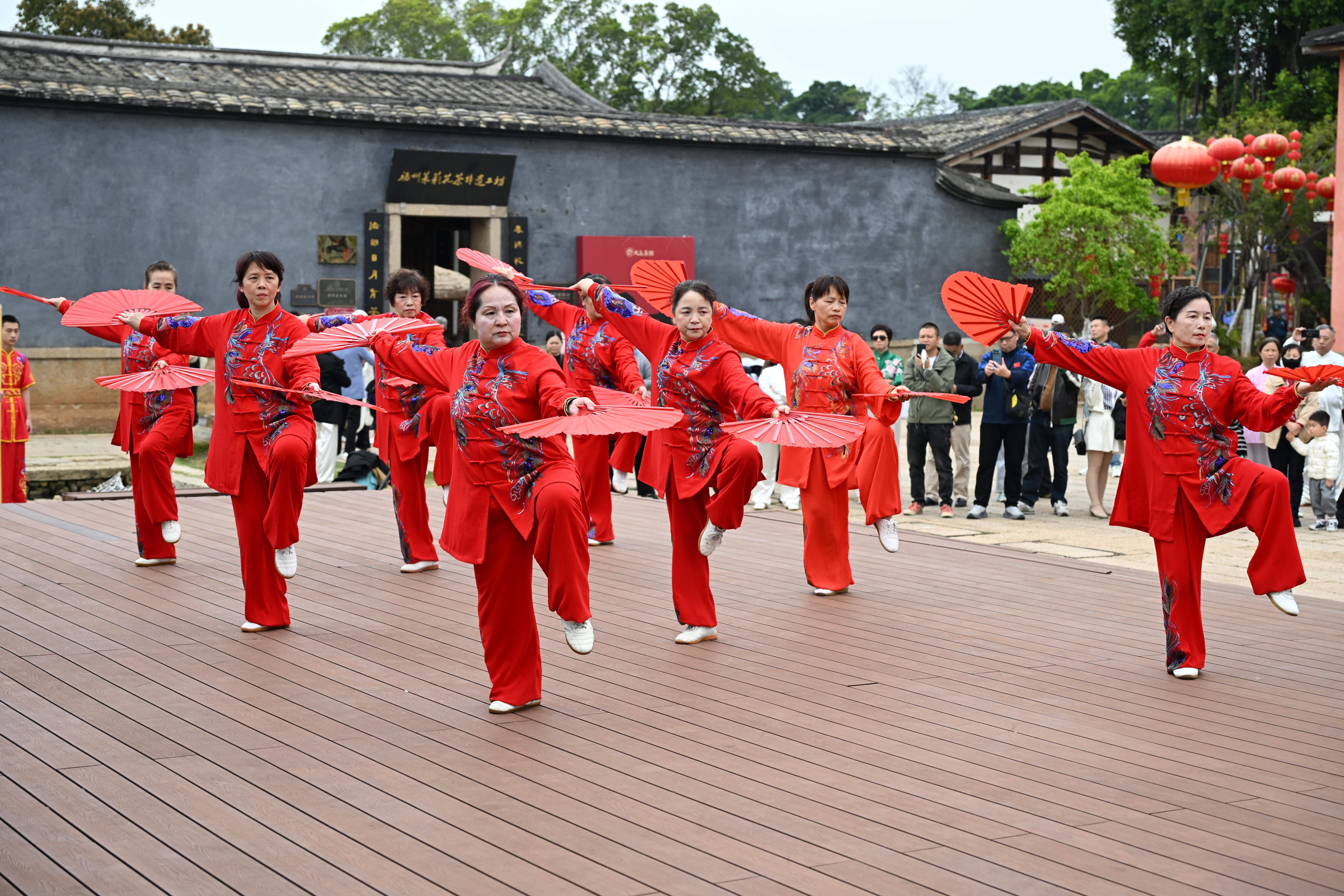 �������ݣ��������������߹�չ��ͳ�������