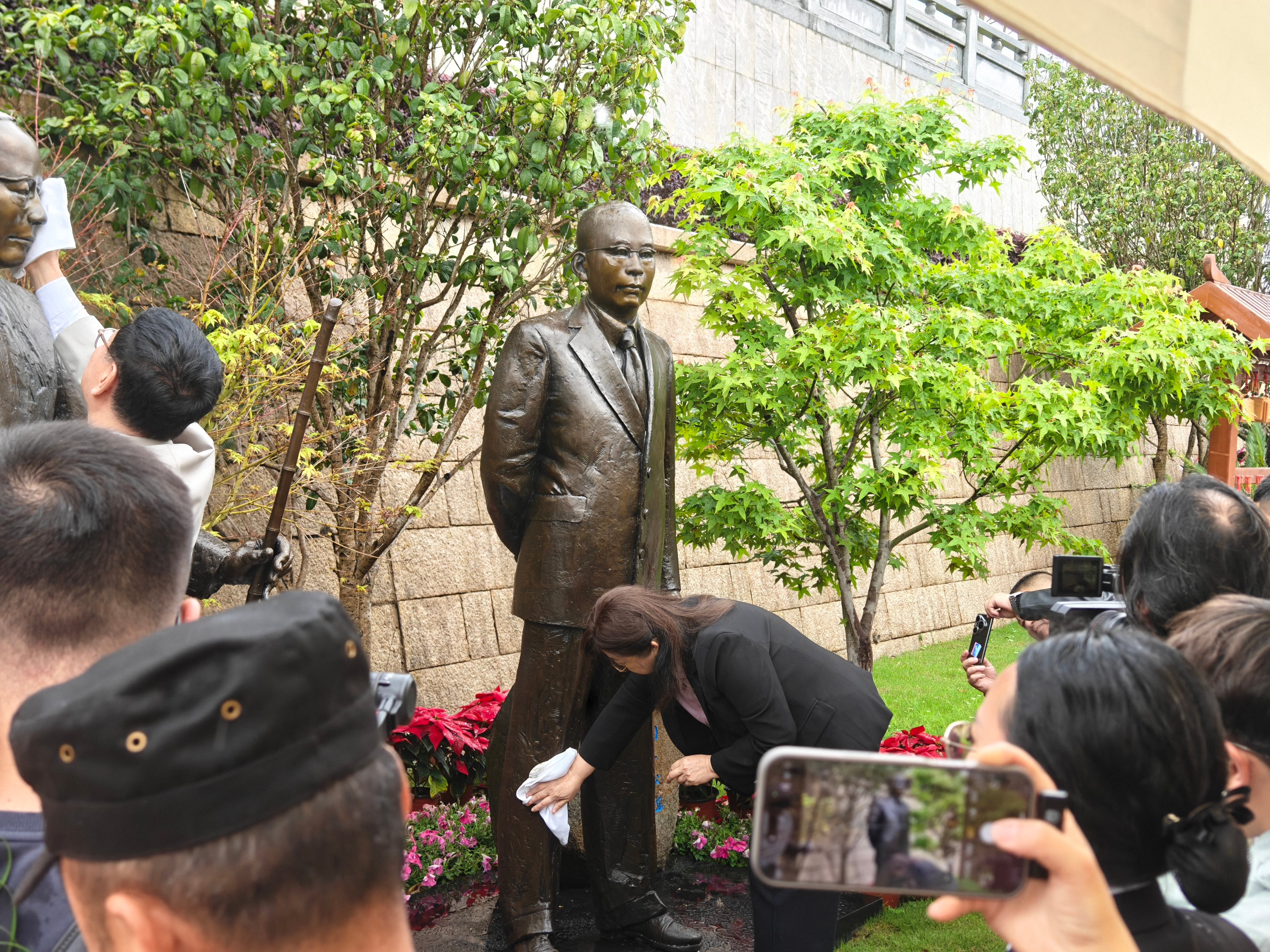 ������Ӣ�� ��ʯ�����콫�����˸�������ζ�İ�˼