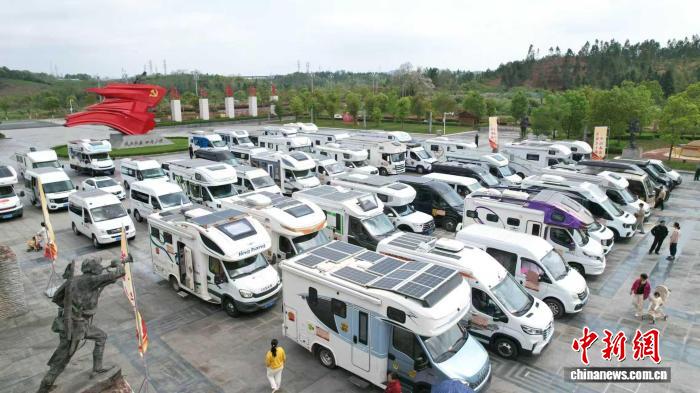 ������90�ء������ٳ���������������Ļ �������������ߺ�ɫ����