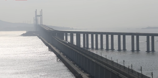 世界最长公铁跨海大桥建成通车 福平铁路开通运营