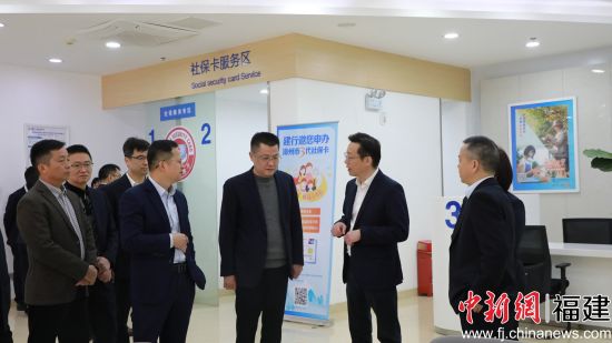 ����ͼΪһ����ʵ�زι��˽����籣���񡰾ͽ��족�������̺͸�������������������ݷ��� ��ͼ