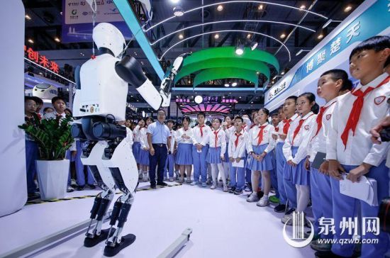 ȪʵСѧ֯꼶ͬѧǰA̽ѧý־ 㣩