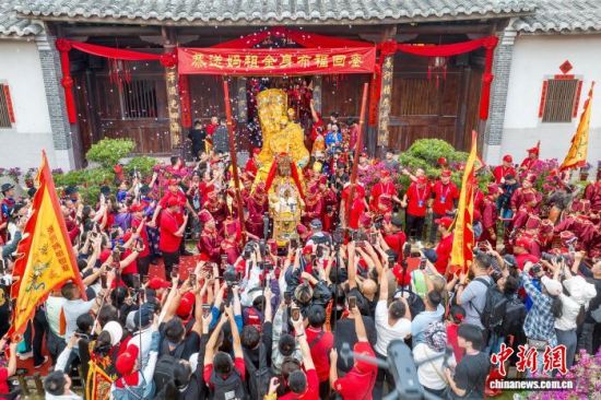 1031գڹǡգʡַ԰ʾݻǰΪ32ҹ1038Ѳ޵ԲĻ(˻Ƭ)  