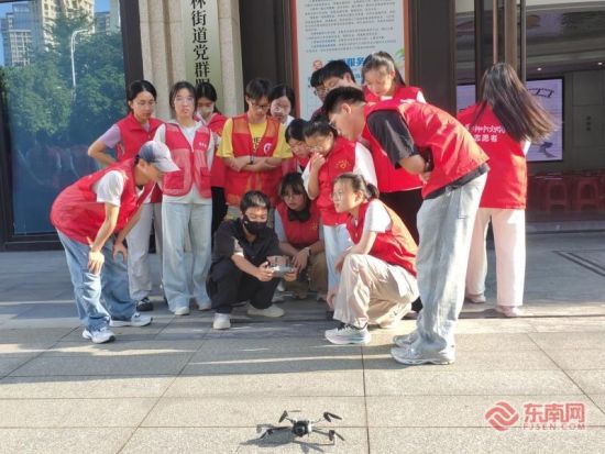 Сɾֲרҵʦչ˻ʵٽ⣨ֵֽʱʵͼ