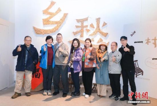 ͼΪԡΪչ߽ɷߴֻڸɽоٰ죬ҹ߽ͬɽˮ԰ĹżФݼ 