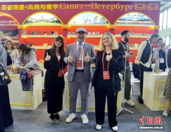 ͼΪĻЭִл᳤ڶ˹չ̺Ӱܷ߹ͼ