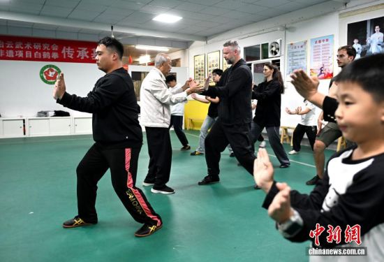 ͼΪ1123գ81ĸʡĻŲĿ׺ȭʡԴ孺()ָ׺ȭ ǫѧġӡȻŷޣ20ӽ̾ٲȻʦ   