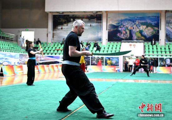 ͼΪ1123գھ鴫ͳеĿıֳܣĿǰӢϰ׺ȭţѧŴѧ׶شѧ۹ѧУ׺ȭֲ  