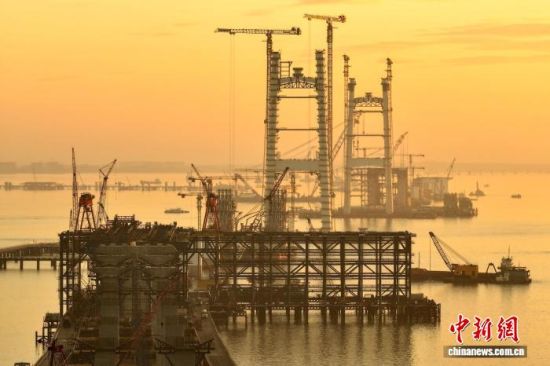 ͼΪ122峿ѾɷⶥýŹؼԹ꺽 ű 