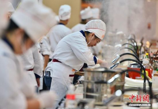 ͼΪ�ӷֳ������в�����Ա������⿲�Ʒ����������� �ű� ��