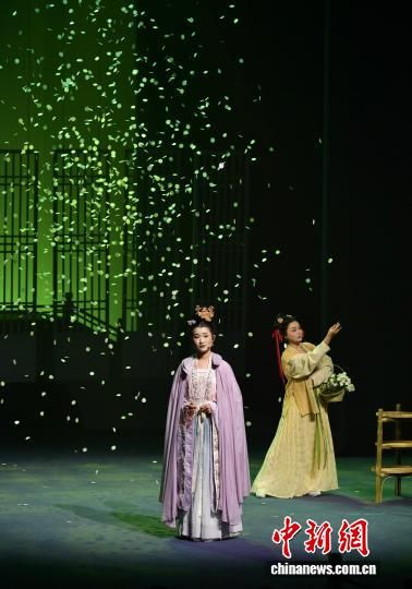 ͼΪ�ݳ��ֳ������������ �ű� ��